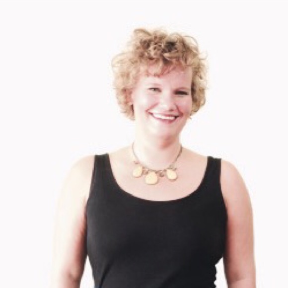 Poshmark profile picture for @weblog