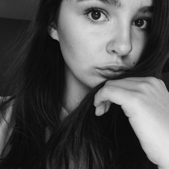 Poshmark profile picture for @frankfurter