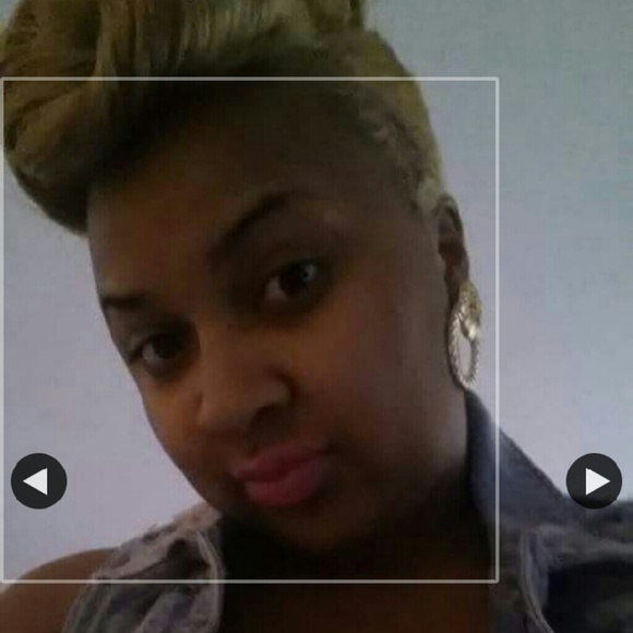 Poshmark profile picture for @presumptuous