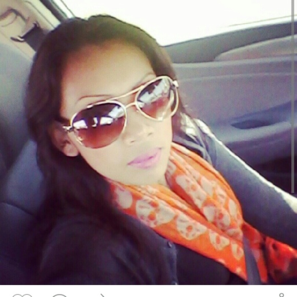 Poshmark profile picture for @samnath
