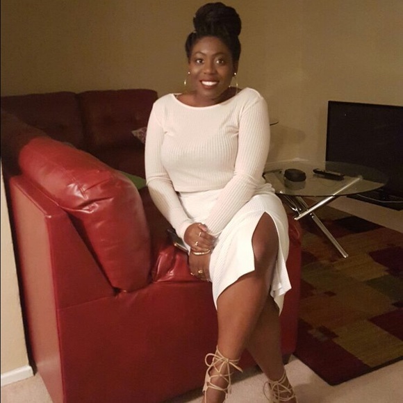 Poshmark profile picture for @nahbila