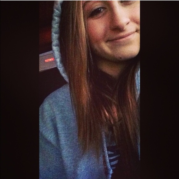 izzy_bunchek