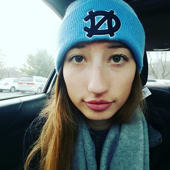olivia_barnes