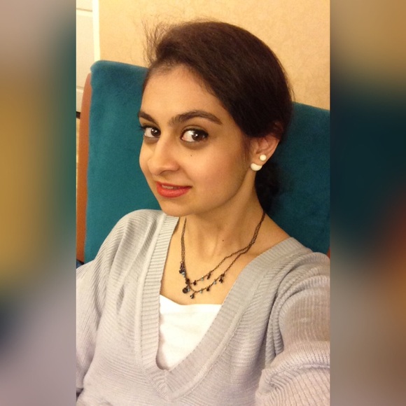 Poshmark profile picture for @hadis