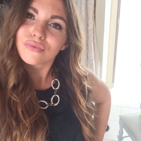 ellyslaurenne