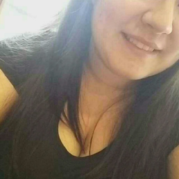 shayroslyn1023