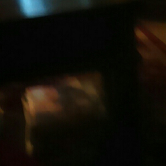 yonnieellison23