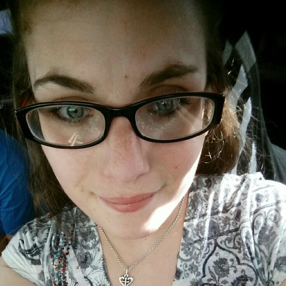 Poshmark profile picture for @cripples