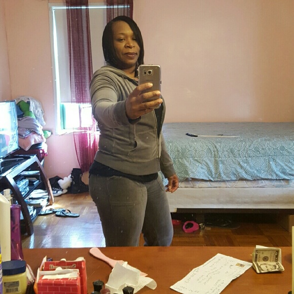 Poshmark profile picture for @landscape