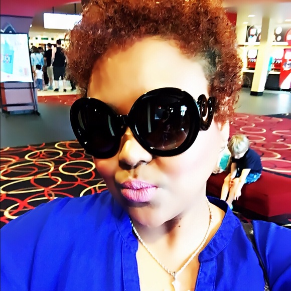 emjay28