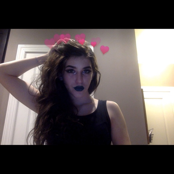 ava1028
