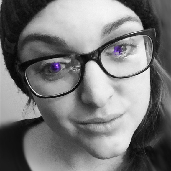 halie027
