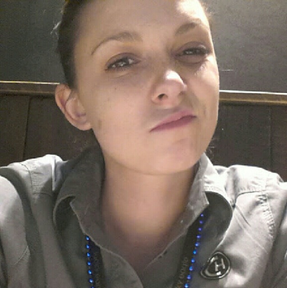 hollayy2288