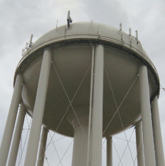 adm623