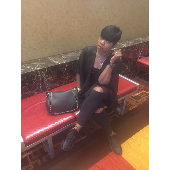 Poshmark profile picture for @saleem
