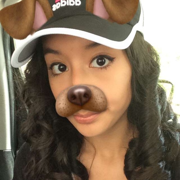 emely_1639