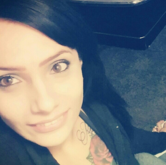 nikkitwin88
