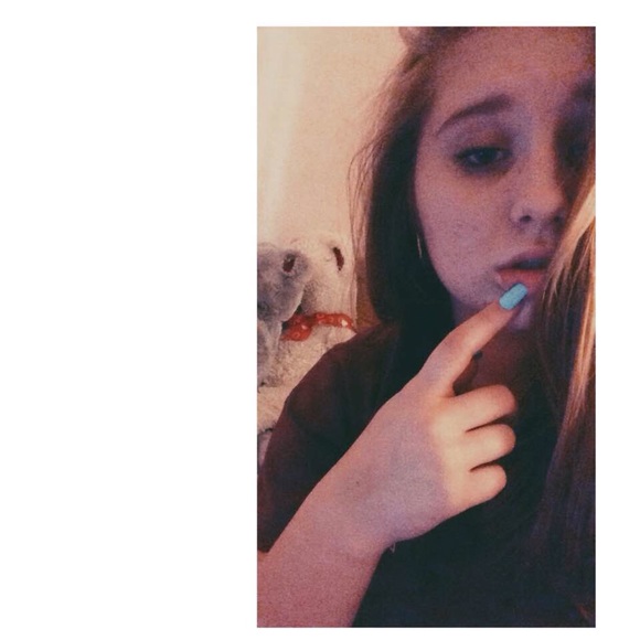 Poshmark profile picture for @slumped