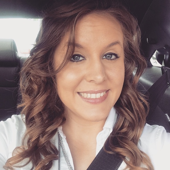 kirstie081015