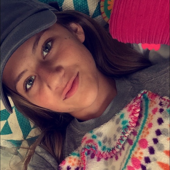 carolinehardy03