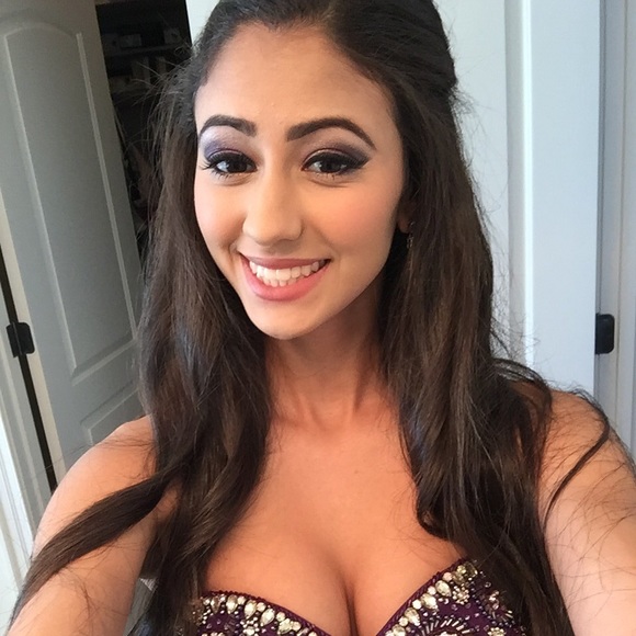 leila_abu
