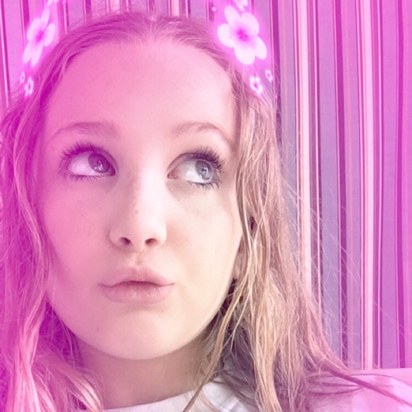 simoneegoldenn