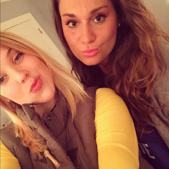 livvyy44