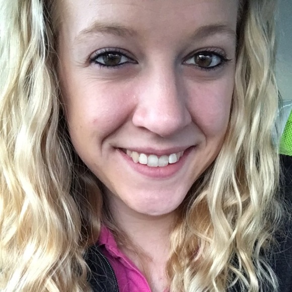 nicolehebert28