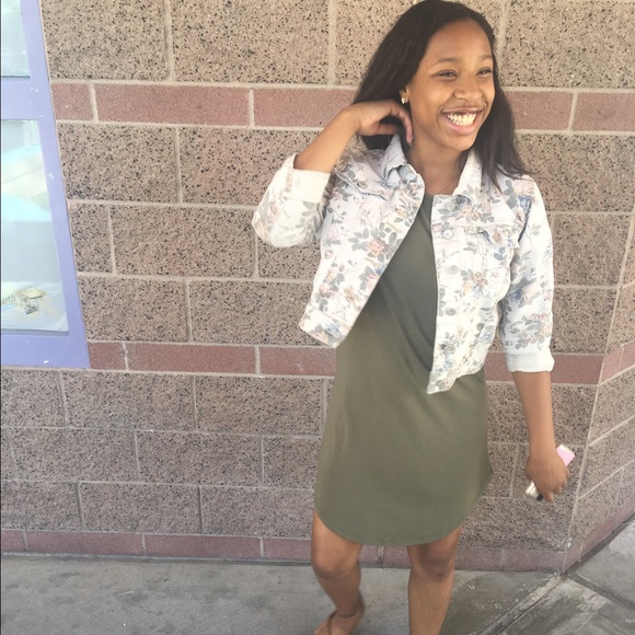 ashlee_brooks15