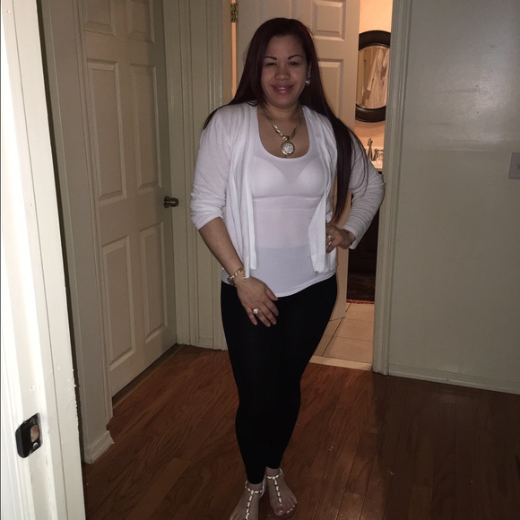 Poshmark profile picture for @seguridad