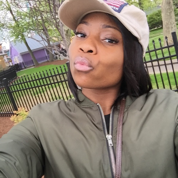 deonnasymone