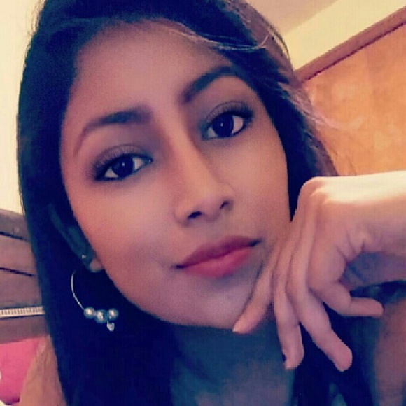 karo_montano