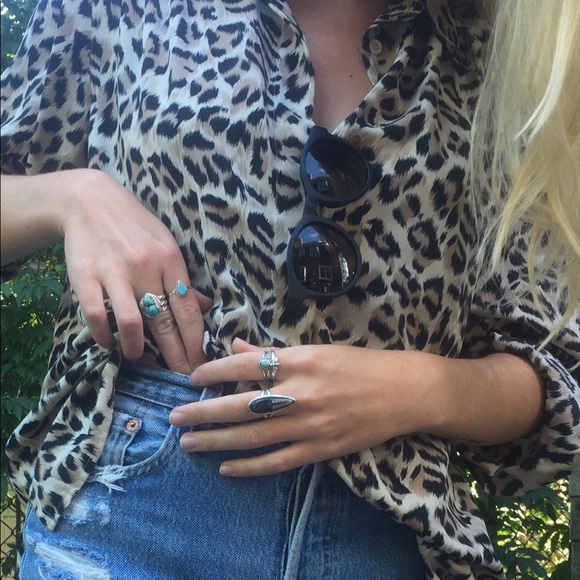 Poshmark profile picture for @emmagk