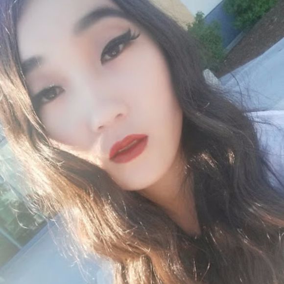 miss_acacia
