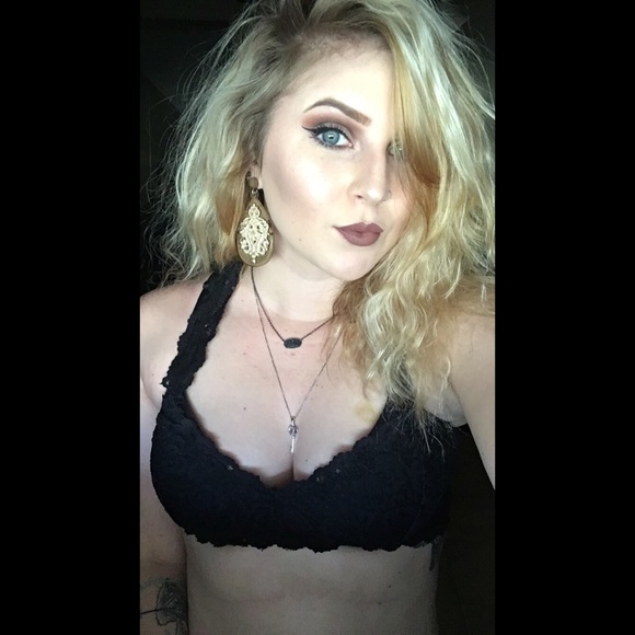 khollister17