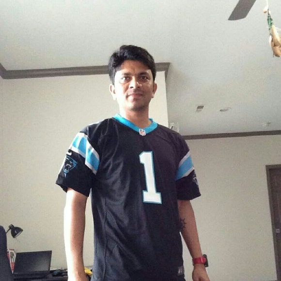 Poshmark profile picture for @manikumar