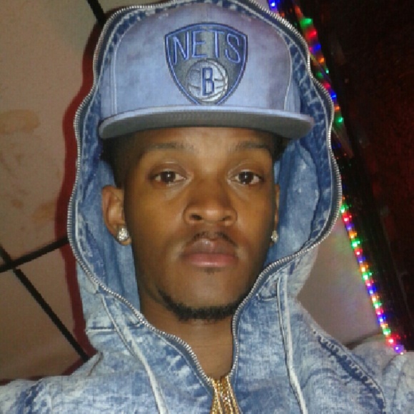 chucksr12