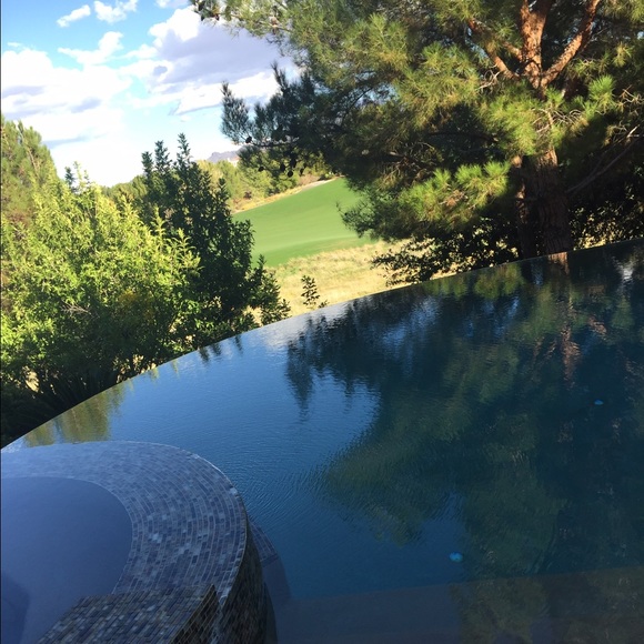 mia_2923