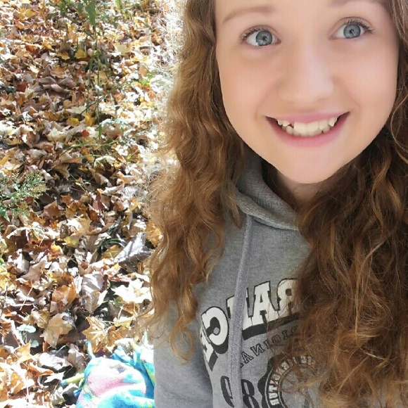 haylee076
