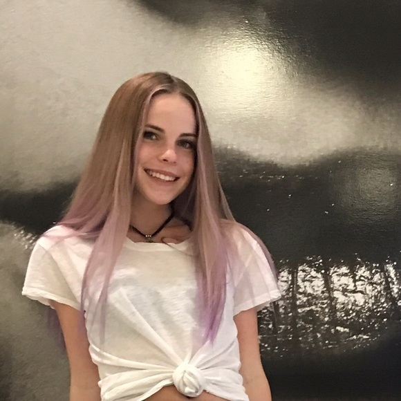 zoe7877