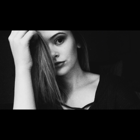 joelleisom