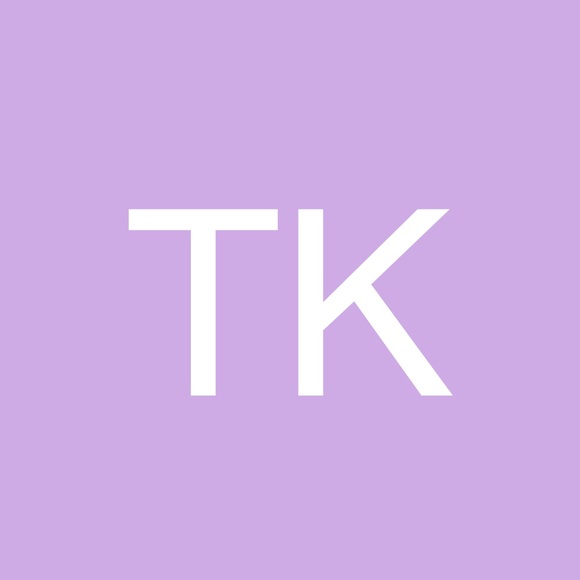 Poshmark profile picture for @beetles