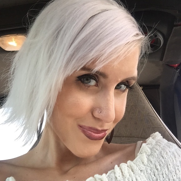 Poshmark profile picture for @jk0000