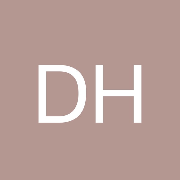 Poshmark profile picture for @aged