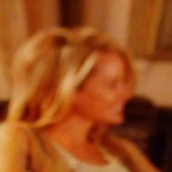 Poshmark profile picture for @dimage