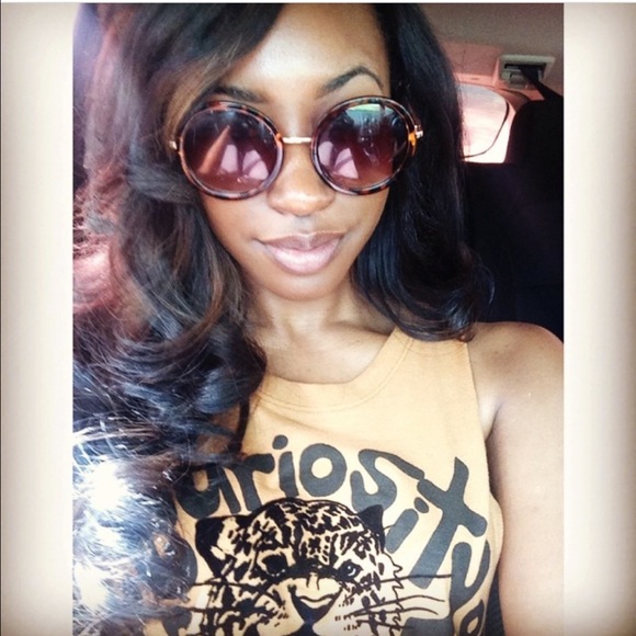 chloesymone