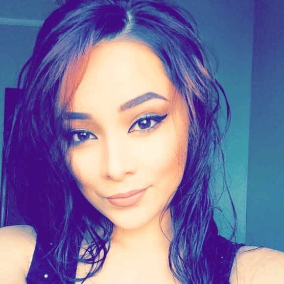 michaela_vee