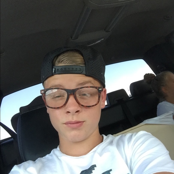 ethancade33