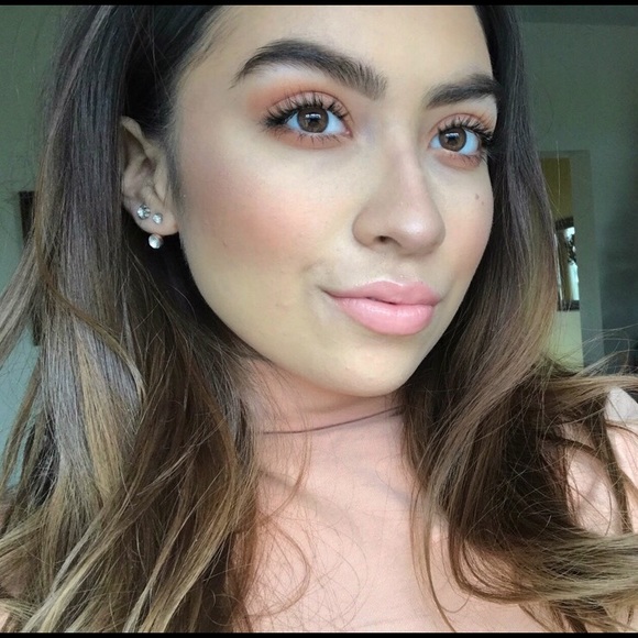 reina_calix