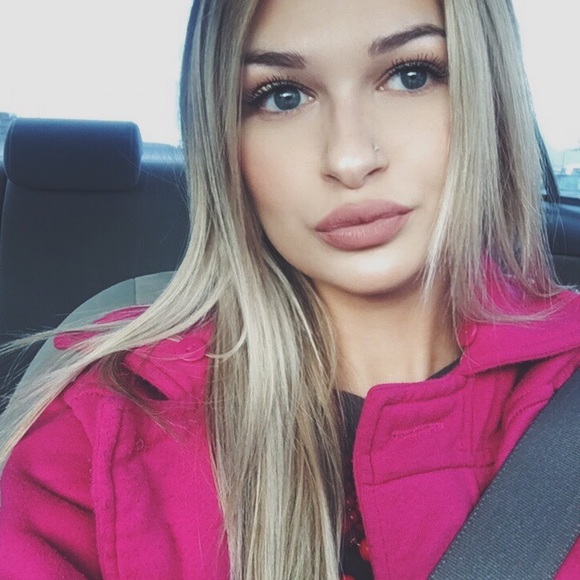 gabrielleroe